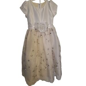 Grafiti Girls Flower Girl Formal White Dress- Size 6